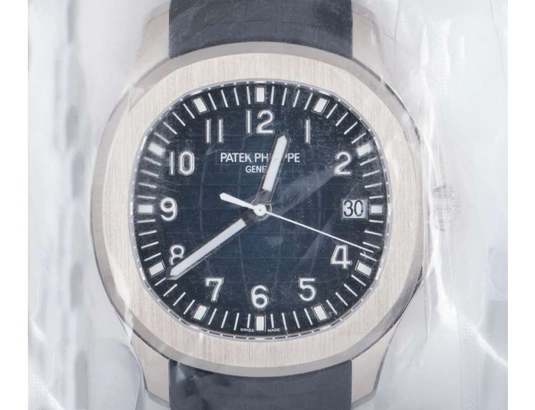 Patek Philippe Aquanaut White Gold 5168G 001 Watch Centre